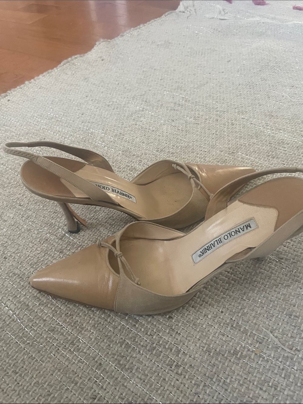 Manolo Blahnik Beige Pointed Toe Slingback Pumps